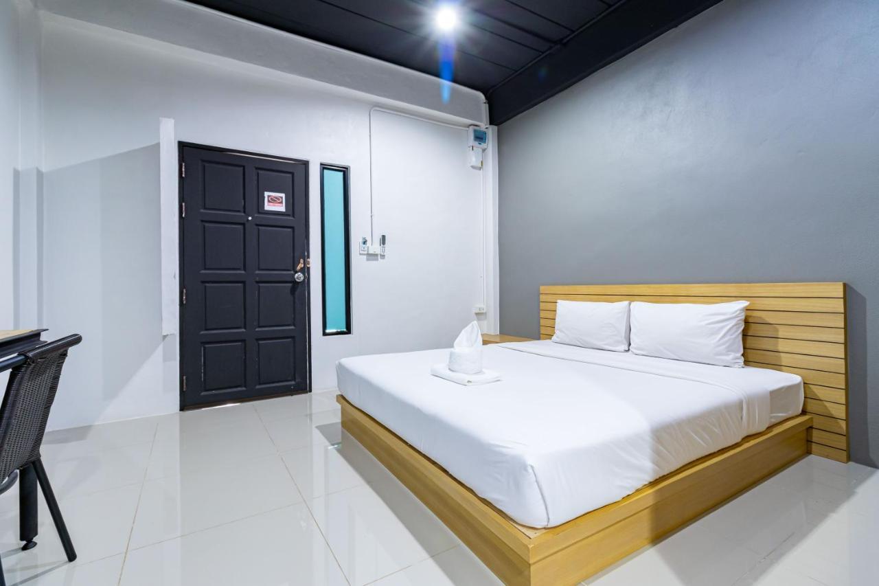 Cs Klongtoey Grand Resort Ban Yep Chaeng Kültér fotó
